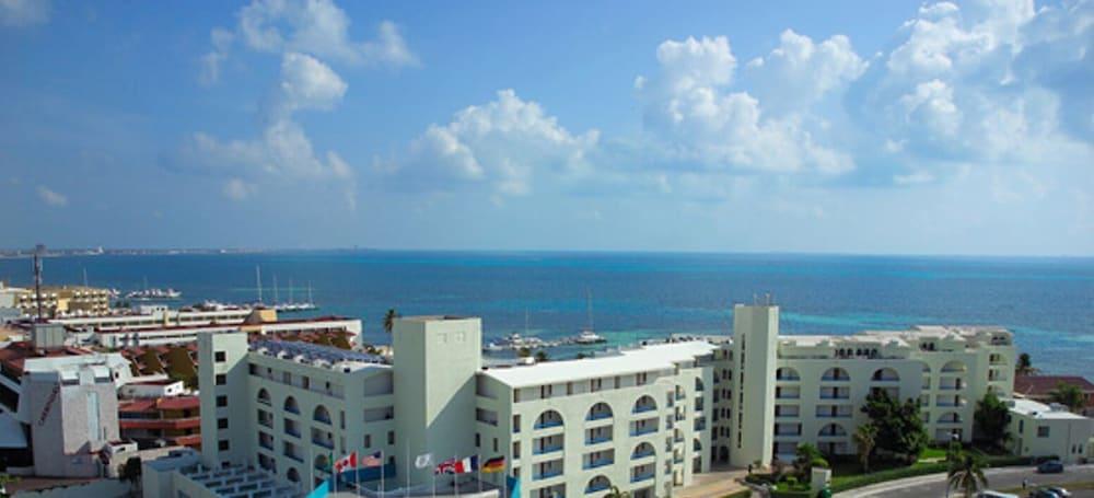 Aquamarina Beach Hotel Cancún Eksteriør bilde