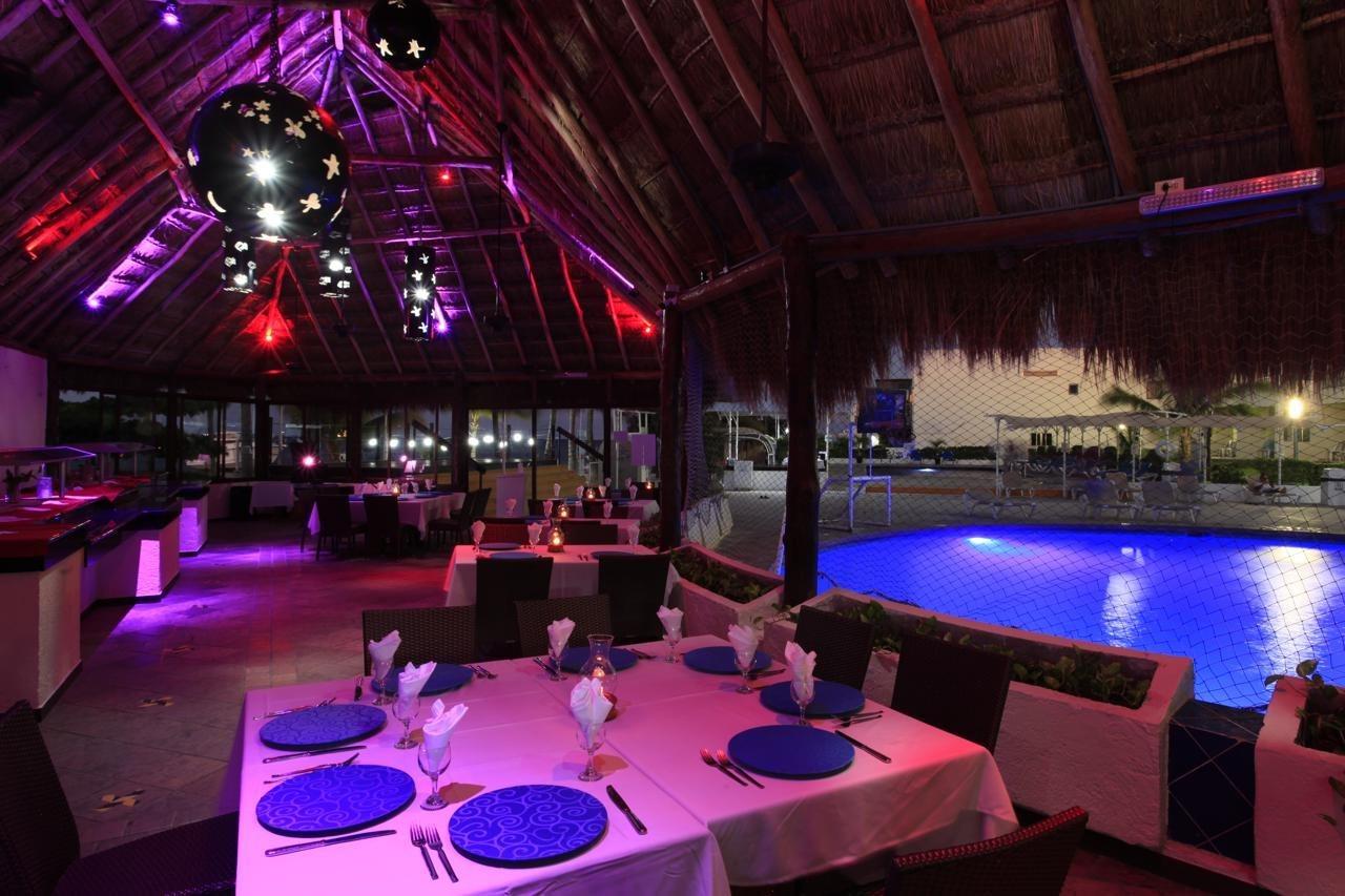 Aquamarina Beach Hotel Cancún Eksteriør bilde