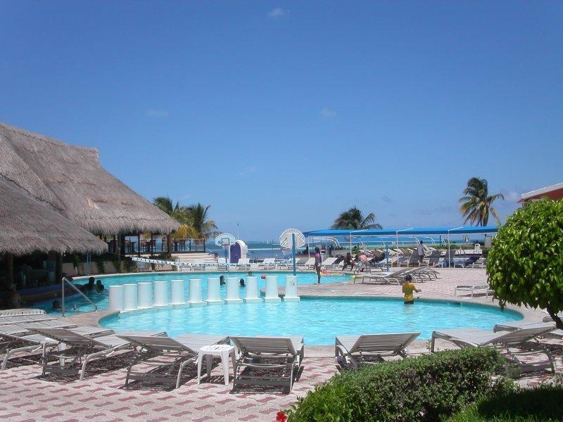 Aquamarina Beach Hotel Cancún Eksteriør bilde