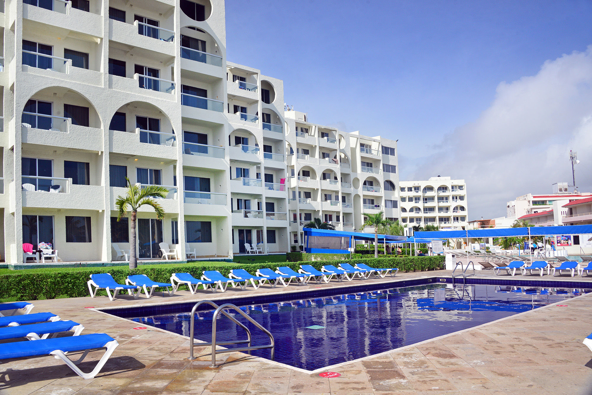 Aquamarina Beach Hotel Cancún Eksteriør bilde